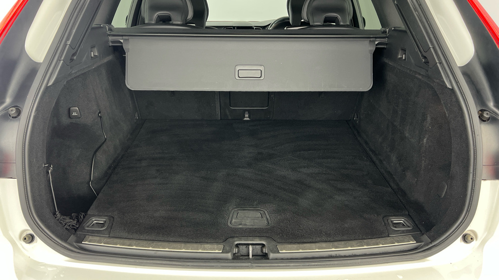 Volvo XC60 Xc60 2.0 B5p R Design Geartronic White #5
