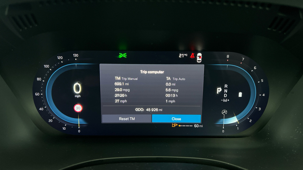 Volvo XC60 Momentum, B5 Mild Hybrid Climate Pack, Satnav, Le Blue #9