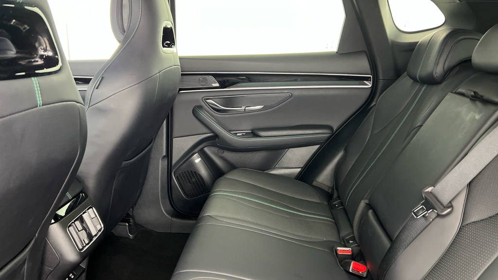 Byd Seal U 1.5 Dm-i Comfort Black #13