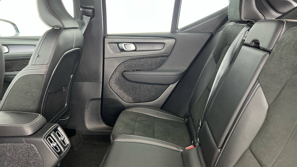 Volvo XC40 R-design T4 Recharge Grey #7