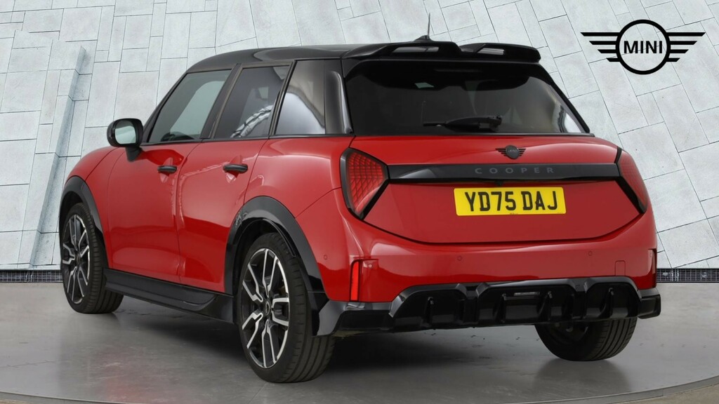 Mini Hatch Cooper 1.5 C Sport Red #2