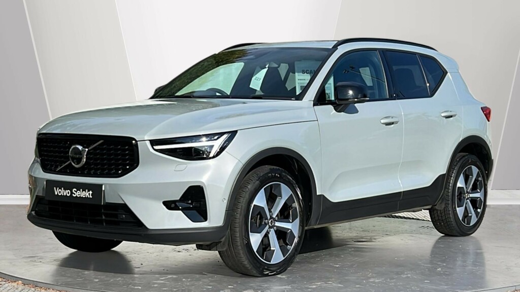 Volvo XC40 2.0 B3p Core Gold #17
