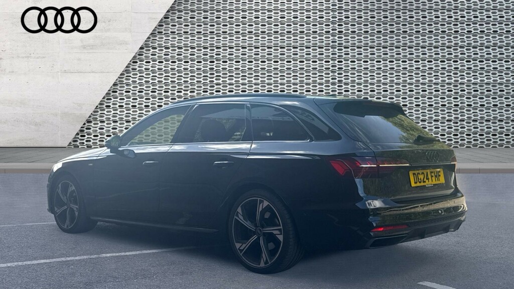Audi A4 Avant A4 35 Tfsi Black Edition S Tronic Black #3