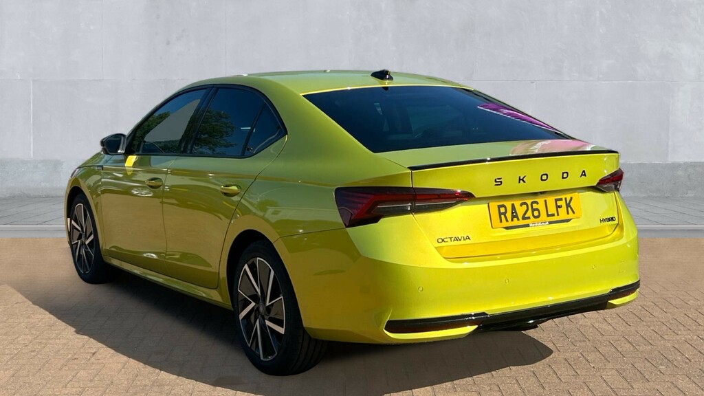 Skoda Octavia Octavia 1.5 Tsi 150 E-tec Sportline Dsg Green #3
