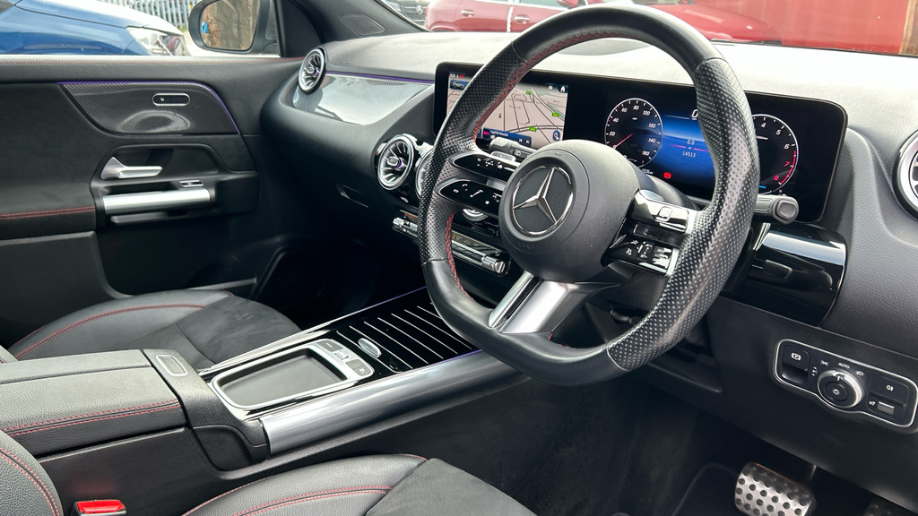 Mercedes-Benz GLA Class Gla 200 Amg Line Executive Grey #3