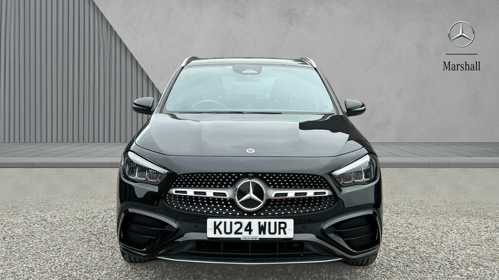 Mercedes-Benz GLA Class Gla 200 Amg Line Executive Black #6