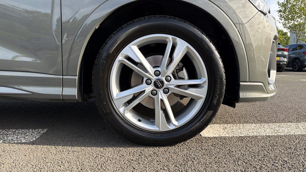 Audi Q3 Q3 35 Tfsi S Line S Tronic Grey #5