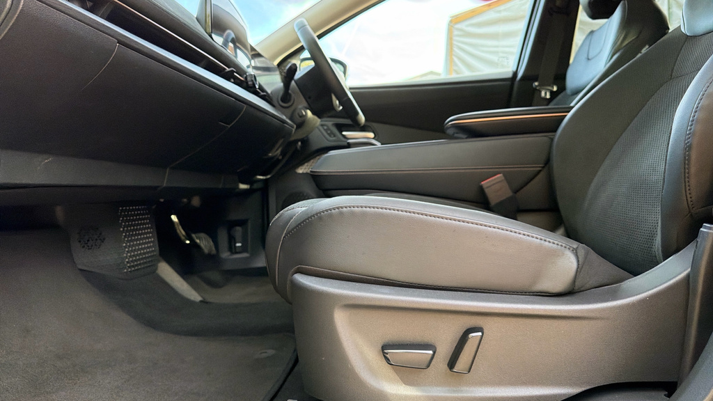 Nissan Ariya Advance Brown #39