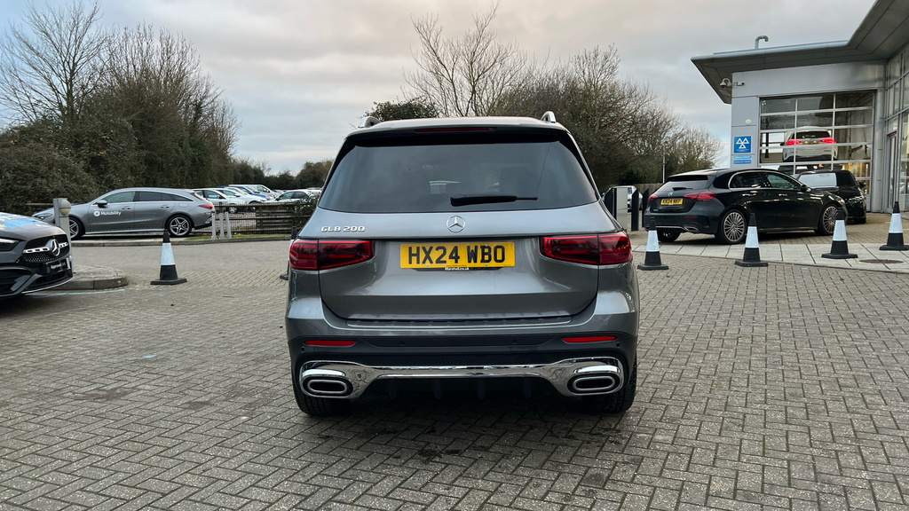 Mercedes-Benz GLB Class Glb 200 Amg Line Premium Plus 7G-tronic Grey #4