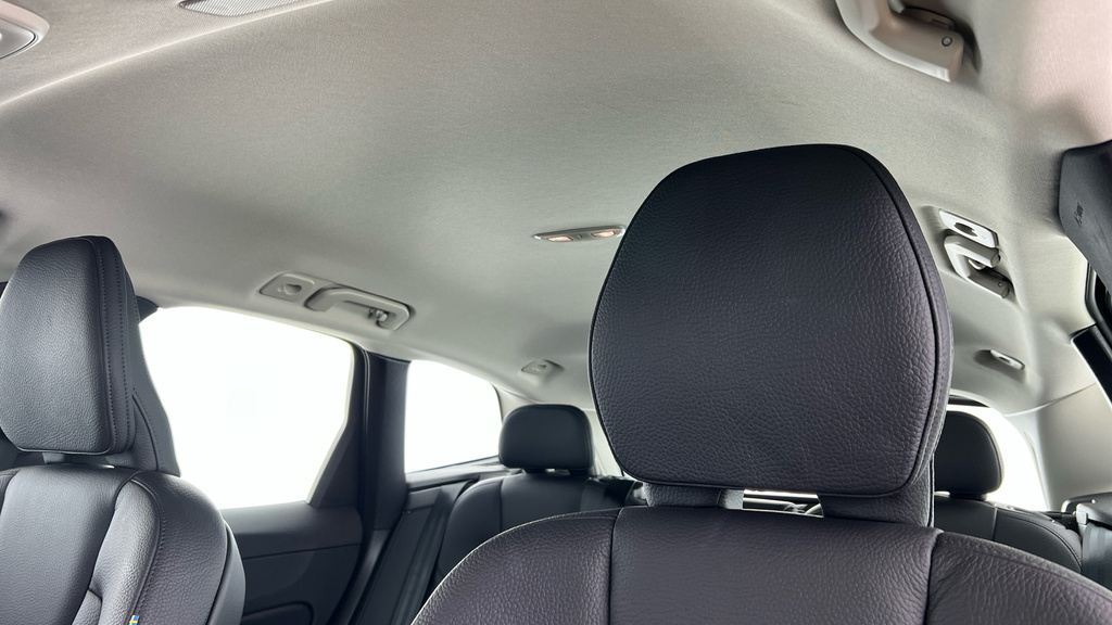 Volvo XC60 2.0 B4 D 197Hp Plus Dark Au Awd White #11