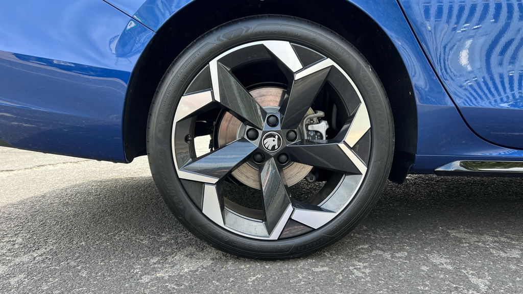 Skoda Superb Superb 2.0 Tdi Sportline Dsg Blue #5