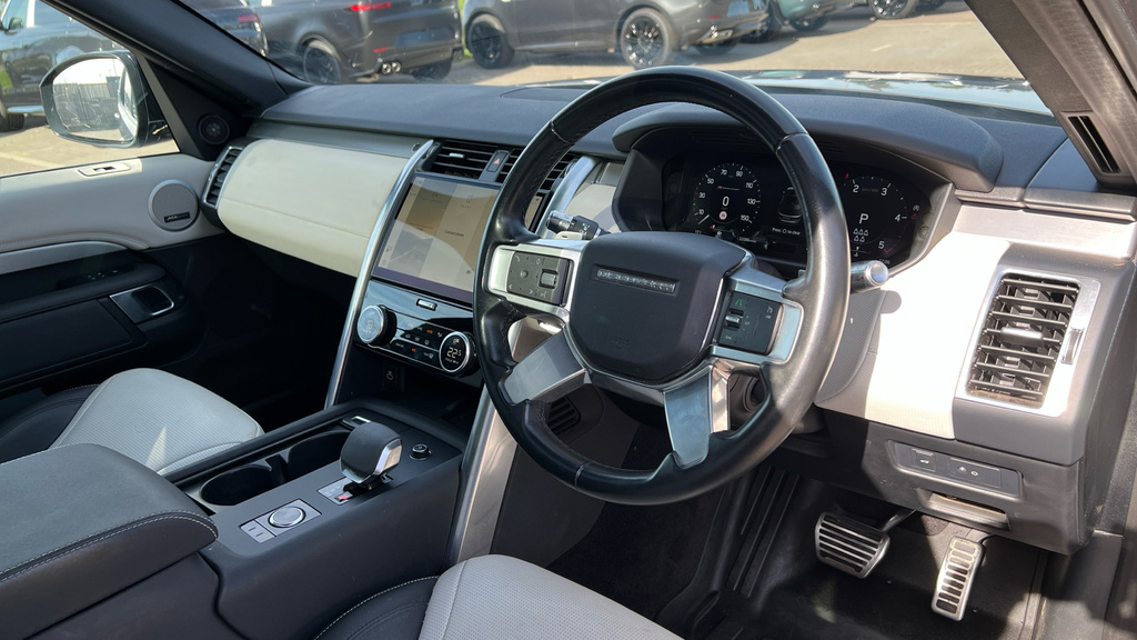 Land Rover Discovery 3.0 D300 R-dynamic Hse Grey #23