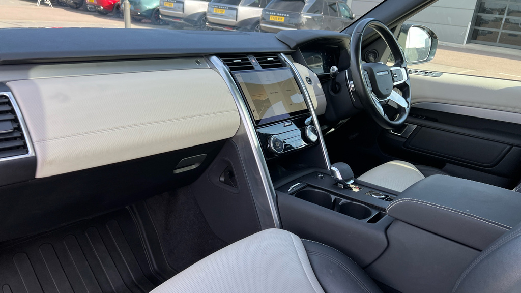 Land Rover Discovery 3.0 D300 R-dynamic Hse Grey #24