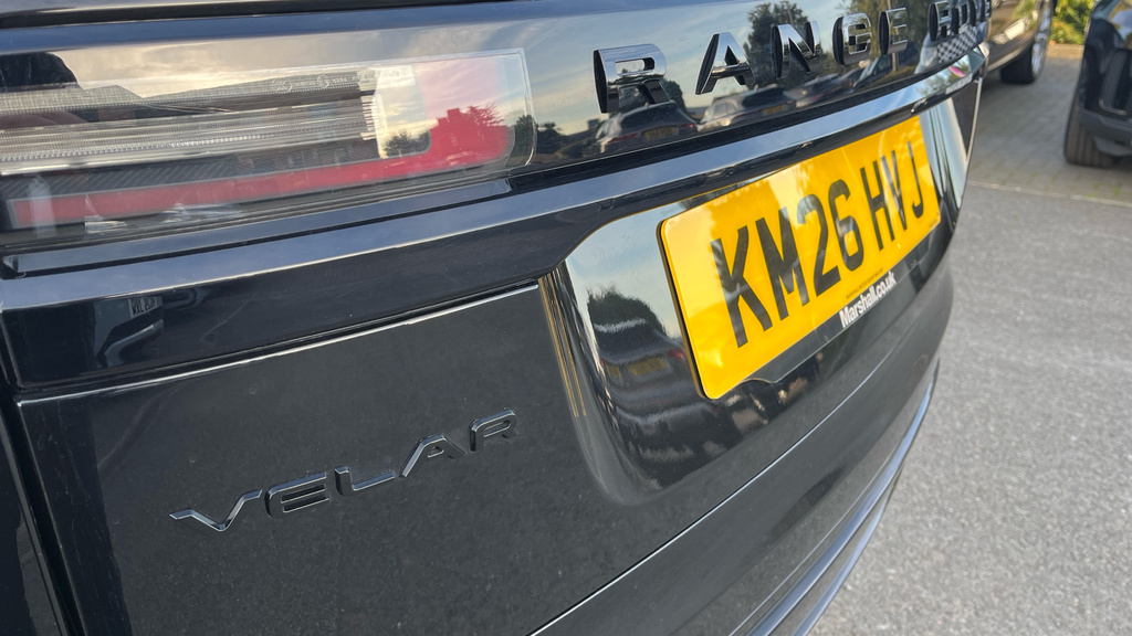 Land Rover Range Rover Velar 2.0 P400e Revised Green #46