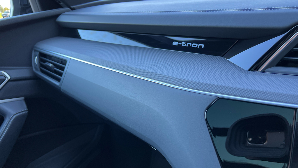 Audi Q8 e tron 250Kw 50 Quattro 95Kwh Black Edition Grey #43