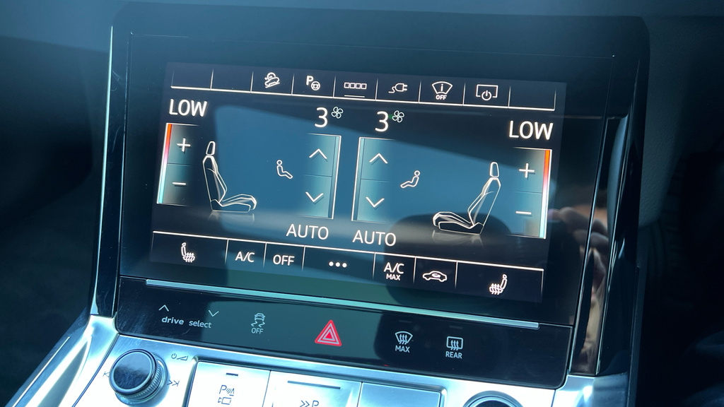 Audi Q8 e tron 250Kw 50 Quattro 95Kwh Black Edition Grey #33