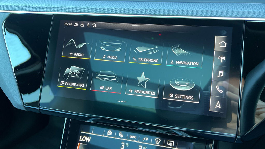 Audi Q8 e tron 250Kw 50 Quattro 95Kwh Black Edition Grey #38