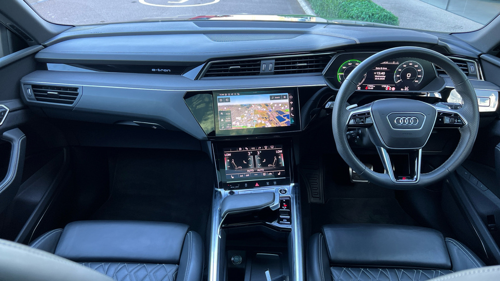 Audi Q8 e tron 250Kw 50 Quattro 95Kwh Black Edition Grey #11