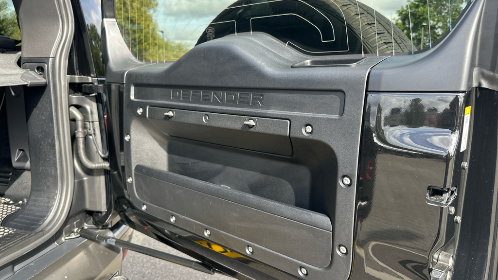 Land Rover Defender 90 D250 Mhev X-dynamic Hse Black #37
