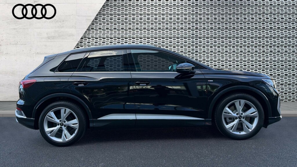 Audi Q4 E Tron Audi Q4 S Line 45 E-tron Quattro 210,00 Kw Black #4