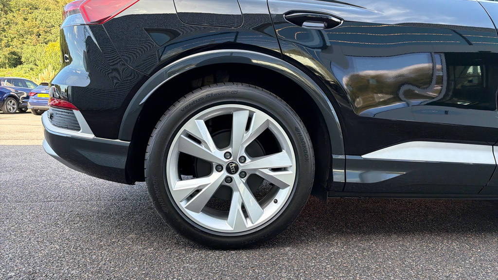 Audi Q4 E Tron 150Kw 40 63Kwh Black Edition Tech Pack Black #21