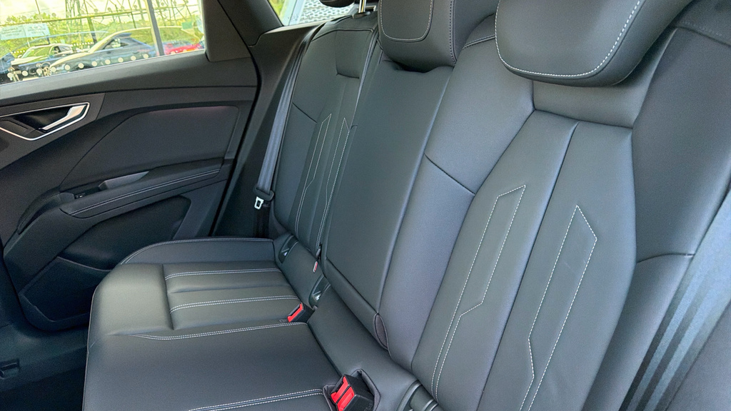Audi Q4 E Tron 150Kw 40 63Kwh Black Edition Tech Pack Black #15
