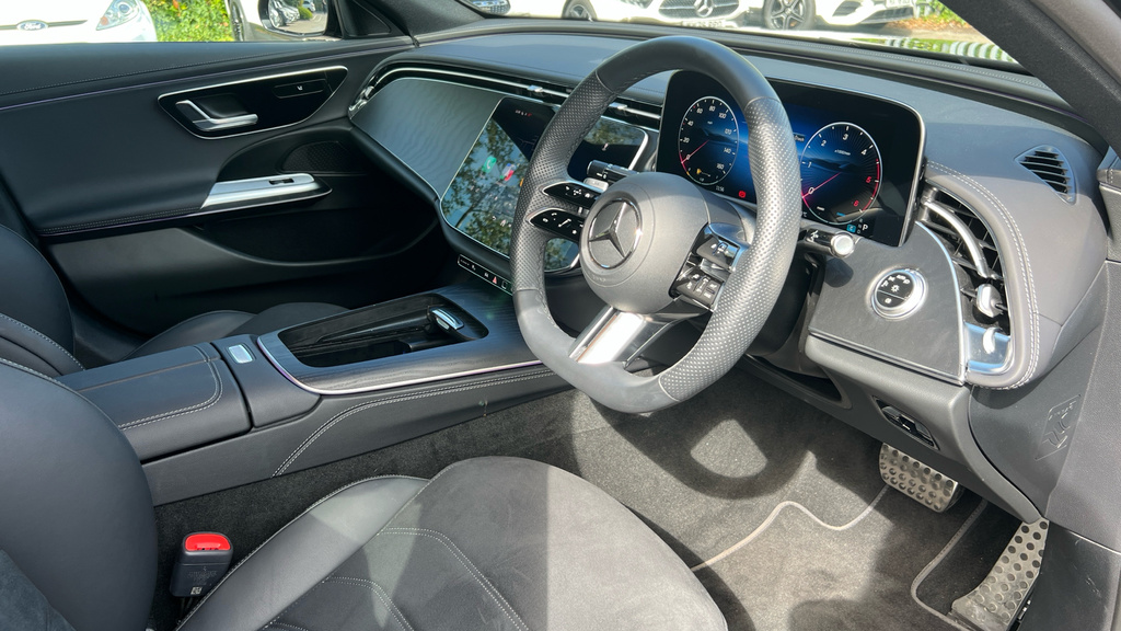 Mercedes-Benz E Class E Class E220d Urban Edition 9G-tronic Black #3