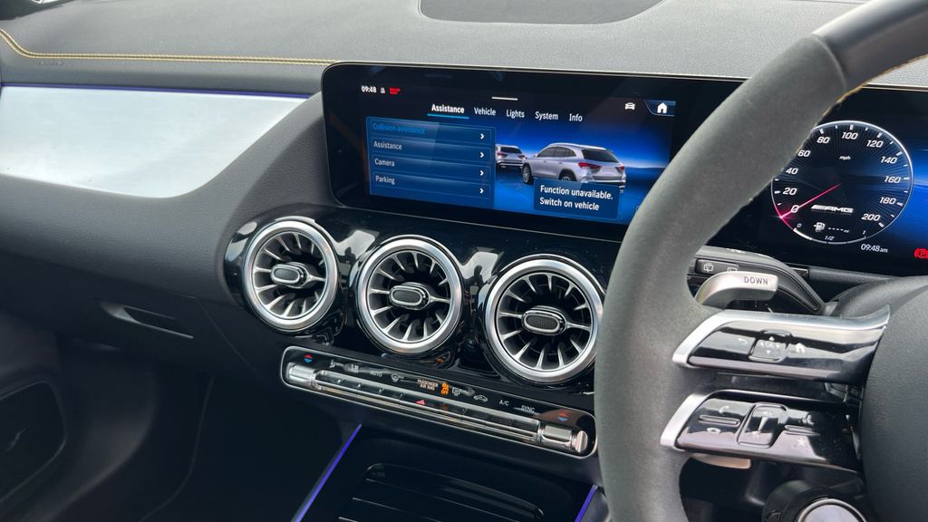 Mercedes-Benz GLA Class Gla 200 Amg Line Premium Black #12