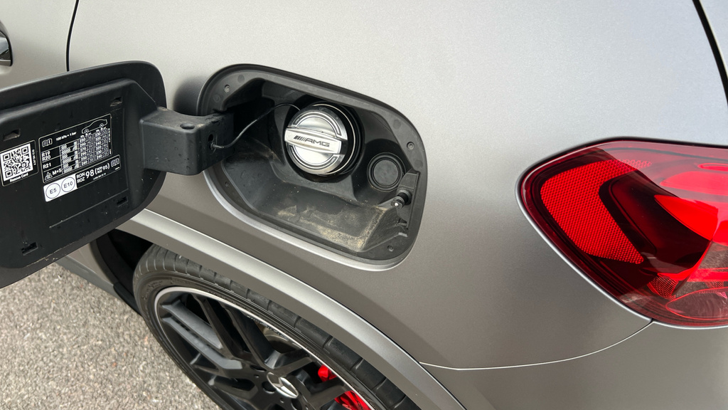 Mercedes-Benz GLA Class Gla 200 Amg Line Premium Black #27