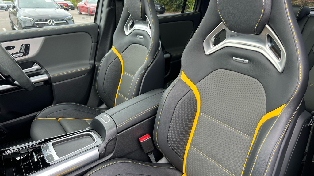 Mercedes-Benz GLA Class Gla 200 Amg Line Premium Black #13