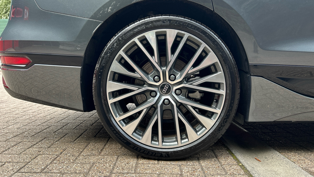 Audi A6 Avant Avant Edition 1 E-tron Performance 270,00 Kw Grey #21