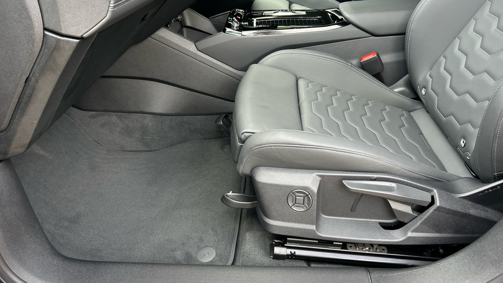 Audi A6 Avant Avant Edition 1 E-tron Performance 270,00 Kw Grey #29