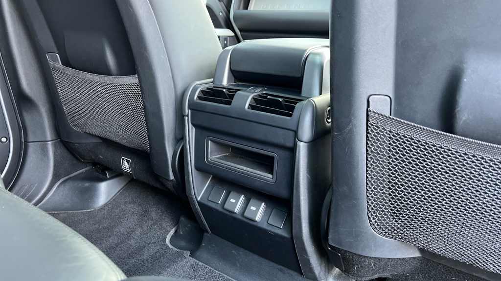 Land Rover Defender 110 110 3.0 D250 X-dynamic Se Black #18