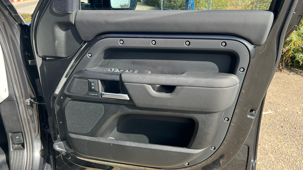 Land Rover Defender 110 X-dynamic Hse 110 Green #46
