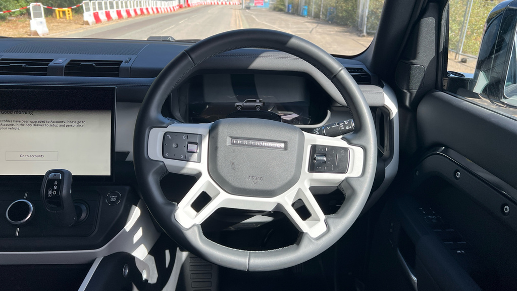 Land Rover Defender 110 X-dynamic Hse 110 Green #15