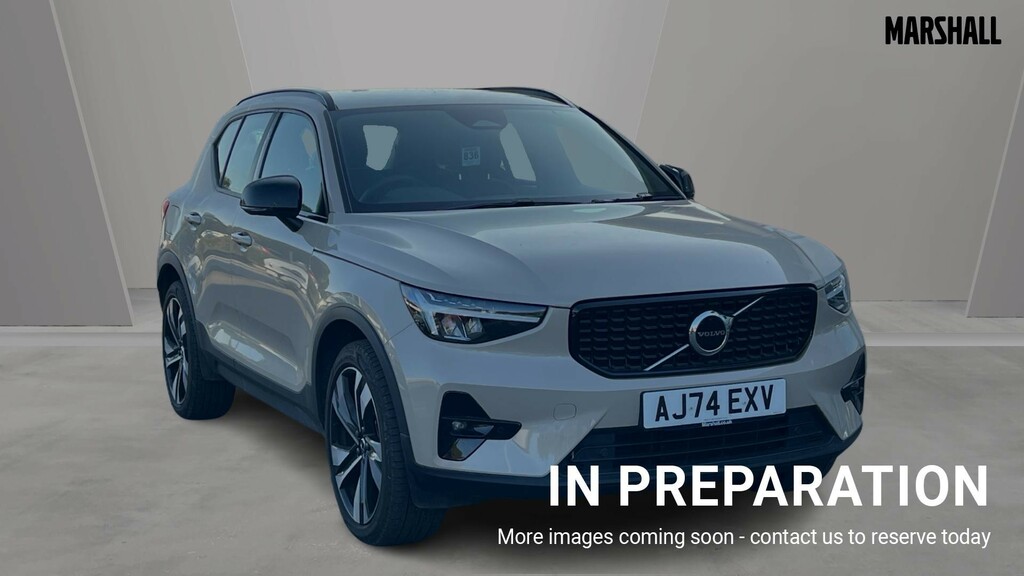 Volvo XC40 Xc40 2.0 B3p Plus Dark Gold