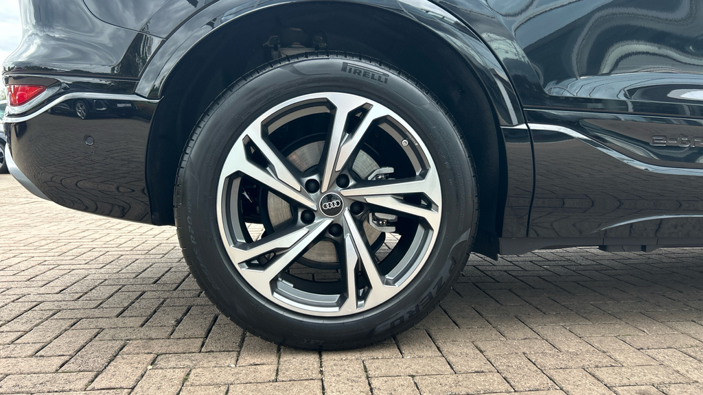 Audi Q6 E-Tron Suv Edition 1 Performance 225,00 Kw Black #21