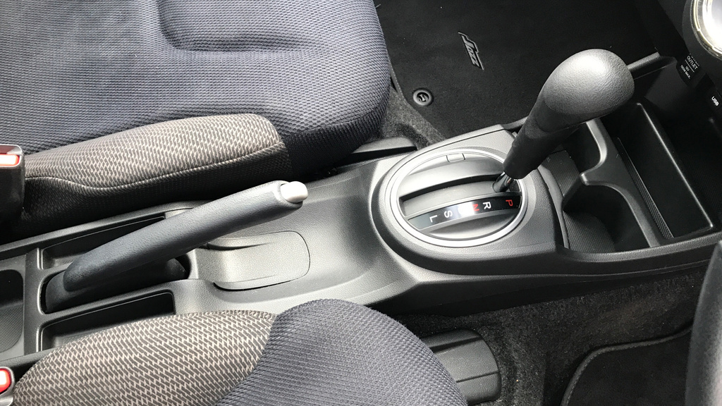 Honda Jazz 1.5 H I-mmd Ex 201464 Silver #26