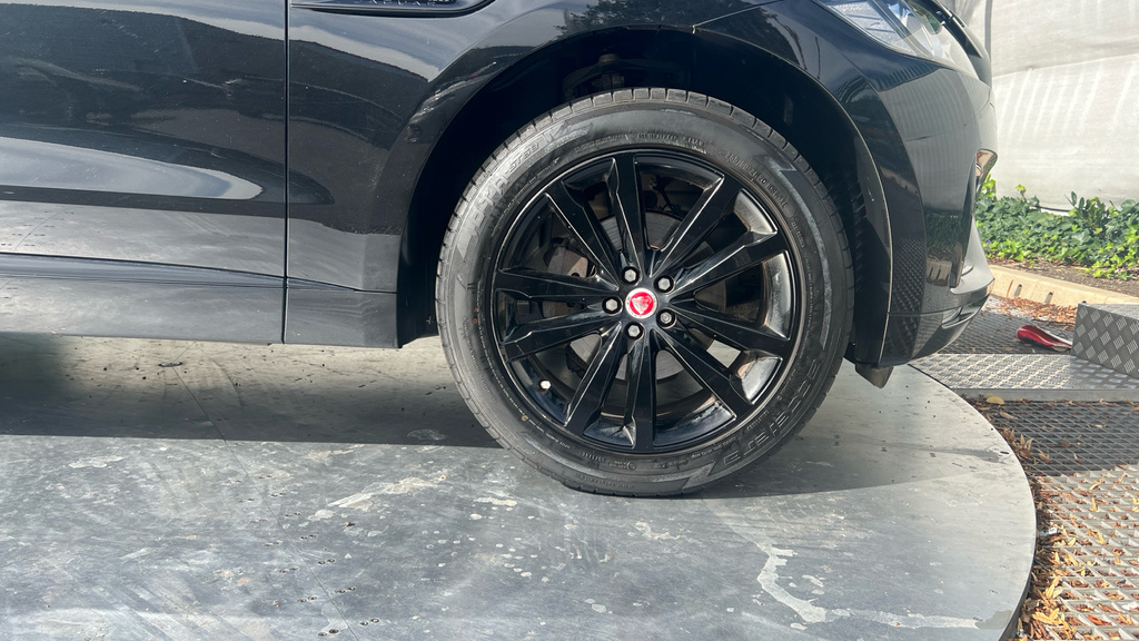 Jaguar F-Pace 2019 3.0 D300 V6 S Suv Awd Euro 6 Black #20
