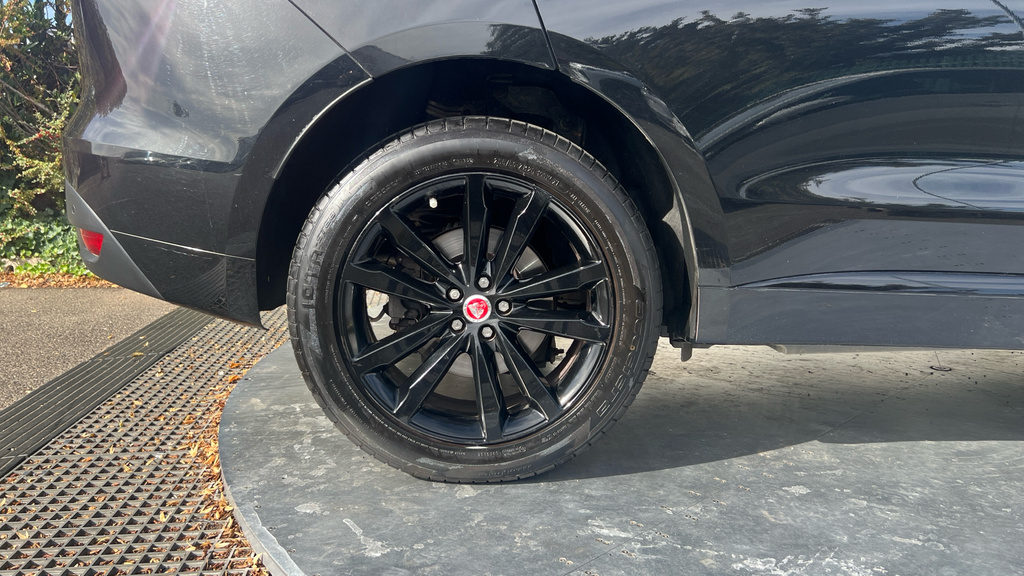 Jaguar F-Pace 2019 3.0 D300 V6 S Suv Awd Euro 6 Black #19