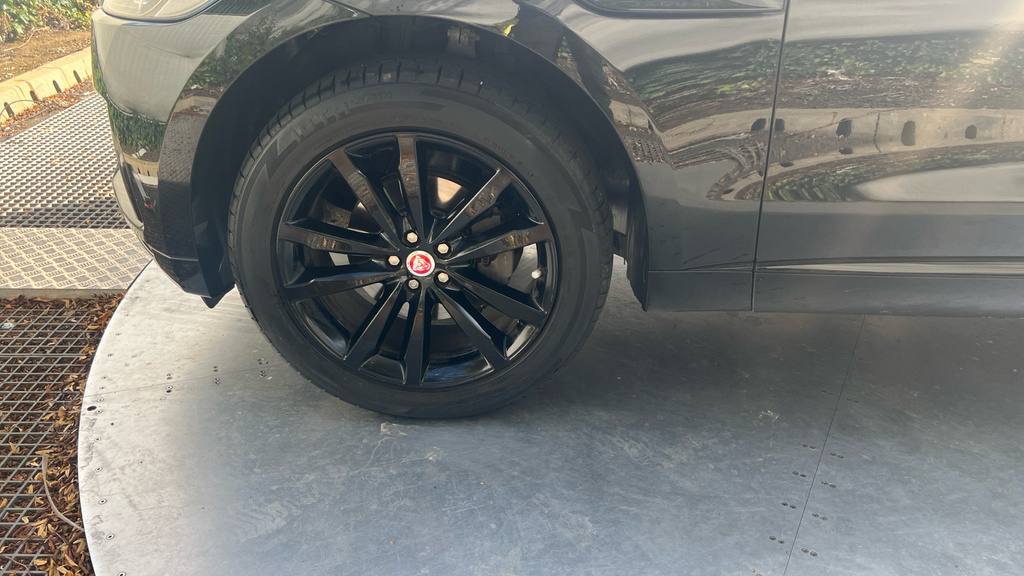Jaguar F-Pace 2019 3.0 D300 V6 S Suv Awd Euro 6 Black #17