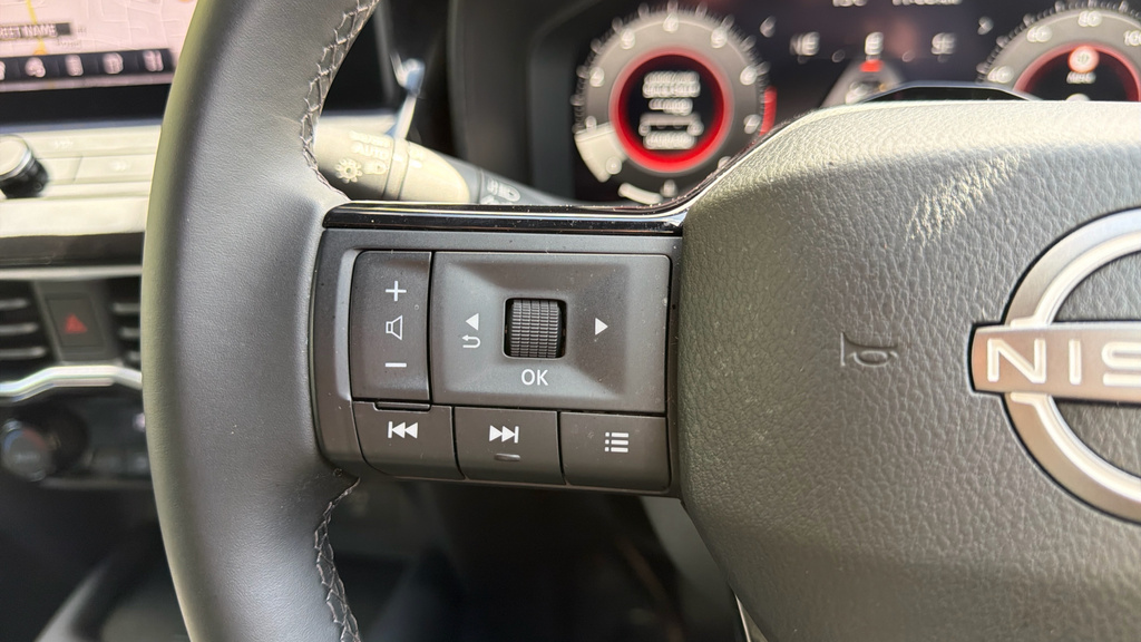 Nissan Juke Tekna Grey #27