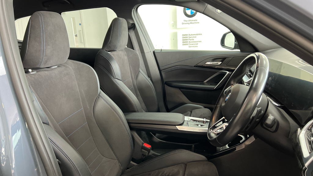 BMW X1 Sdrive 18D M Sport Premier Step White #11
