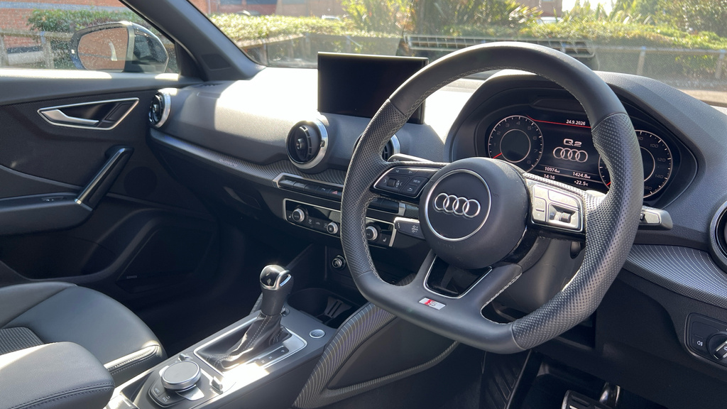Audi Q2 Q2 35 Tfsi S Line S Tronic Black #6