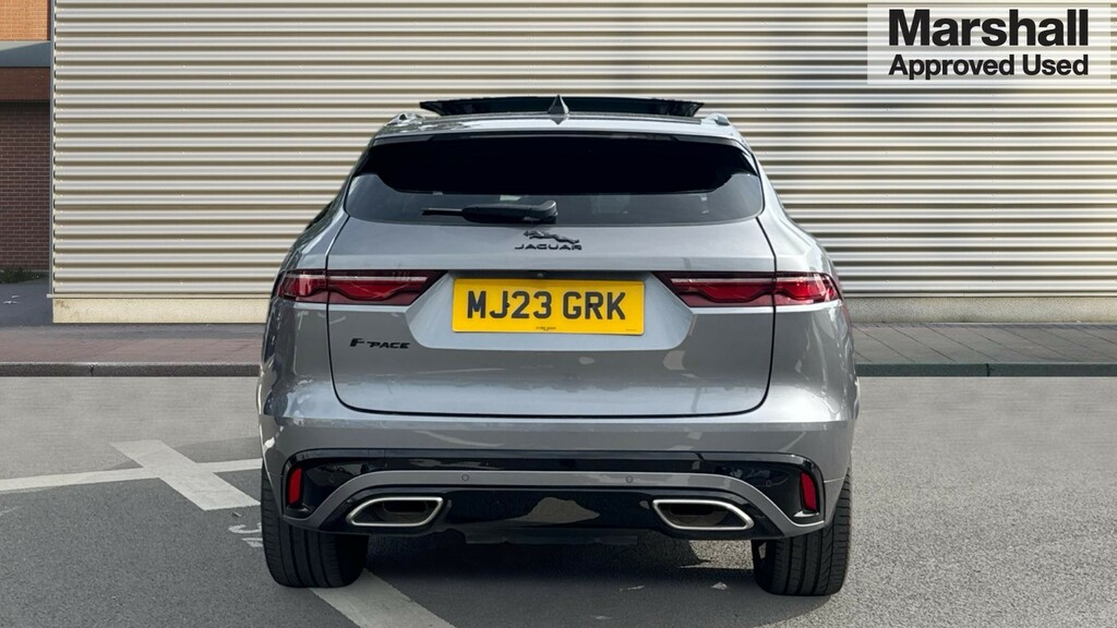 Jaguar F-Pace F-pace 3.0 D300 R-dynamic Se Awd Grey #4