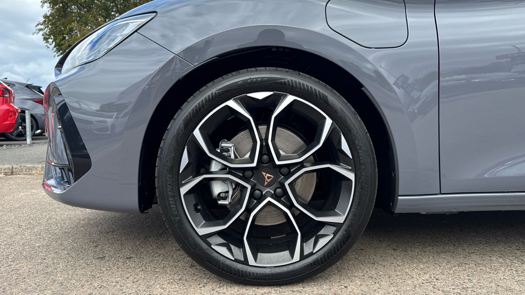 Cupra Leon Leon 1.5 Etsi 150 V2 Dsg Grey #19