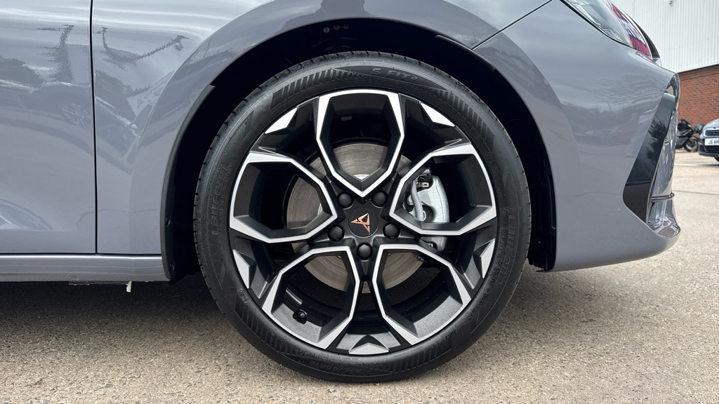 Cupra Leon Leon 1.5 Etsi 150 V2 Dsg Grey #20