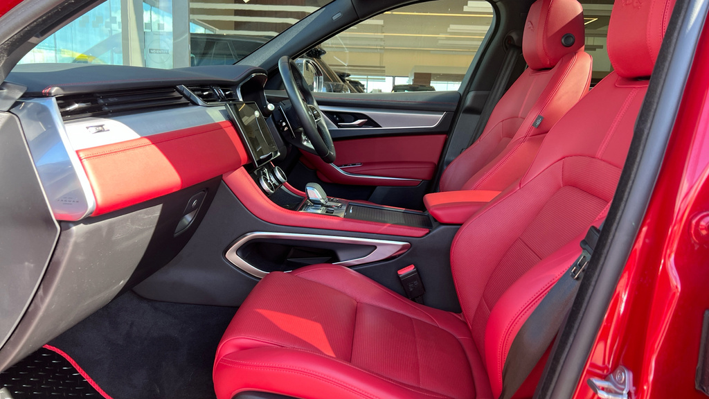 Jaguar F-Pace F-pace 2.0 P400e R-dynamic Se Black Awd Red #3