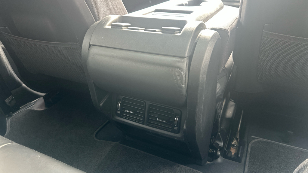 Land Rover Defender 90 3.0 D250 X-dynamic Se 90 Black #18
