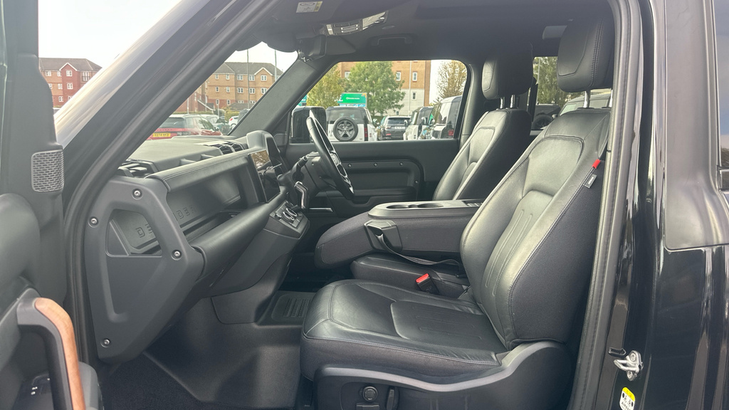 Land Rover Defender 90 Defender 3.0 P400 X 90 Black #3